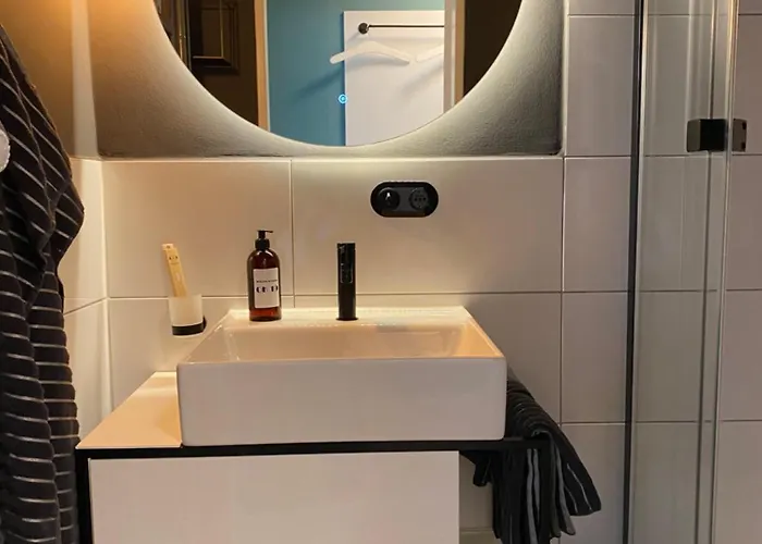 Modernes No8 In Bester Stadtlage アパート *